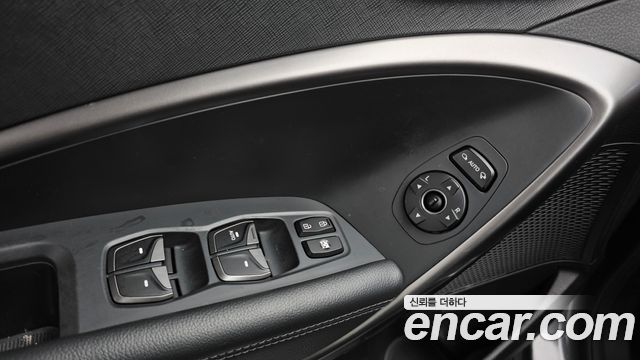 Hyundai Santafe 2016 — photo 31