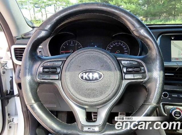 Kia K5 2016 — photo 8