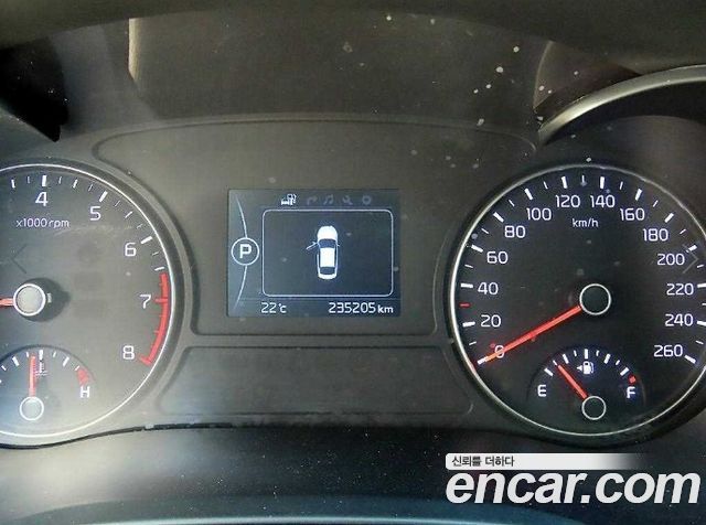 Kia K5 2016 — photo 9