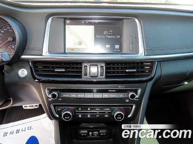 Kia K5 2016 — photo 12