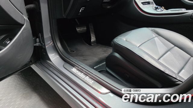 Mercedes-Benz E-Class 2023 — photo 26