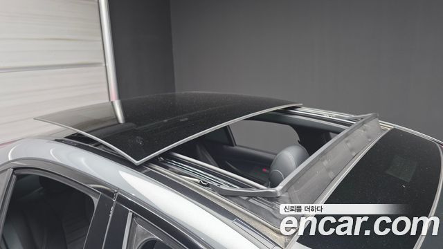 Mercedes-Benz E-Class 2023 — photo 30
