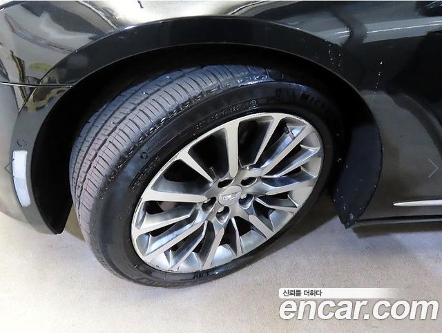 Cadillac CT6 2016 — photo 20