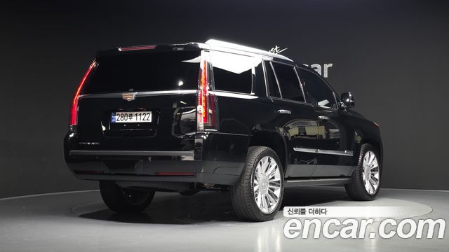 Cadillac Escalade 2019 — photo 2