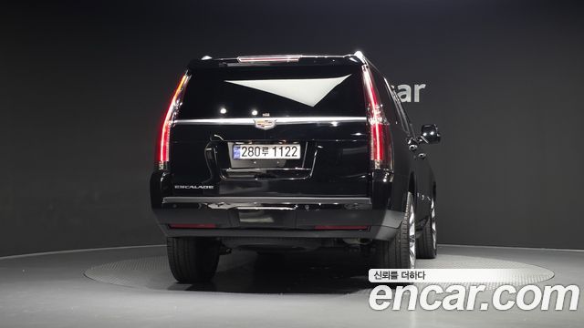 Cadillac Escalade 2019 — photo 4