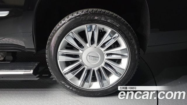 Cadillac Escalade 2019 — photo 5
