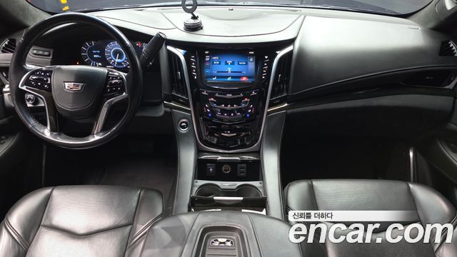 Cadillac Escalade 2019 — photo 10