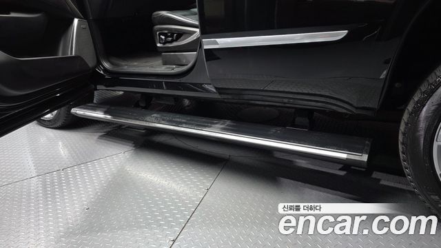 Cadillac Escalade 2019 — photo 30