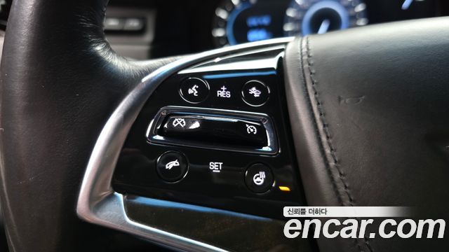 Cadillac Escalade 2019 — photo 33