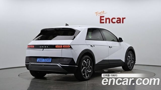 Hyundai Ioniq5 2022 — photo 2