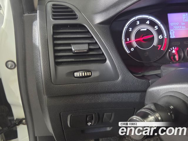 Renault Korea SM5  2015 — photo 9