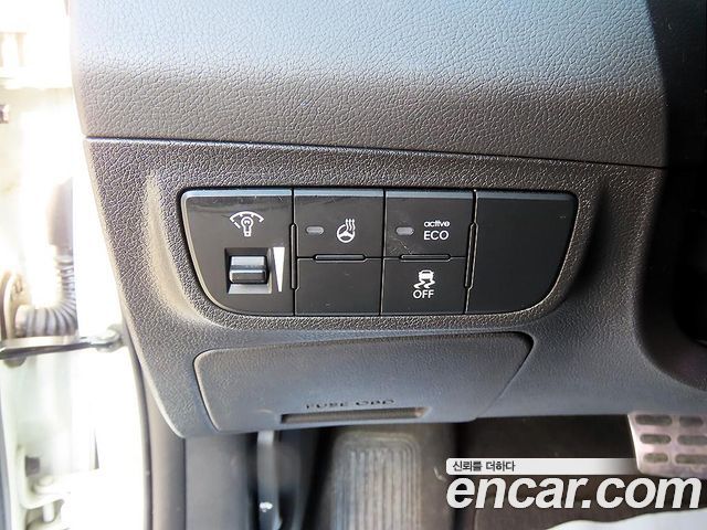 Hyundai Veloster 2015 — photo 12