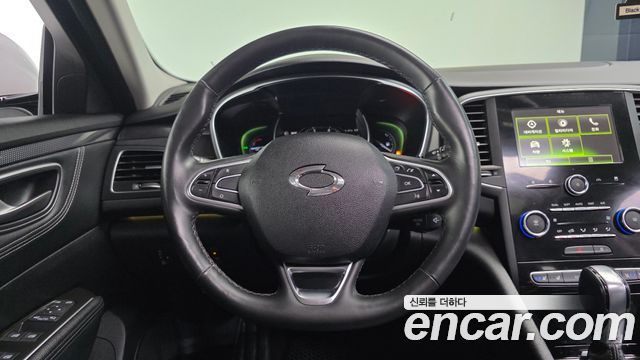 Renault Korea SM6 2016 — photo 12