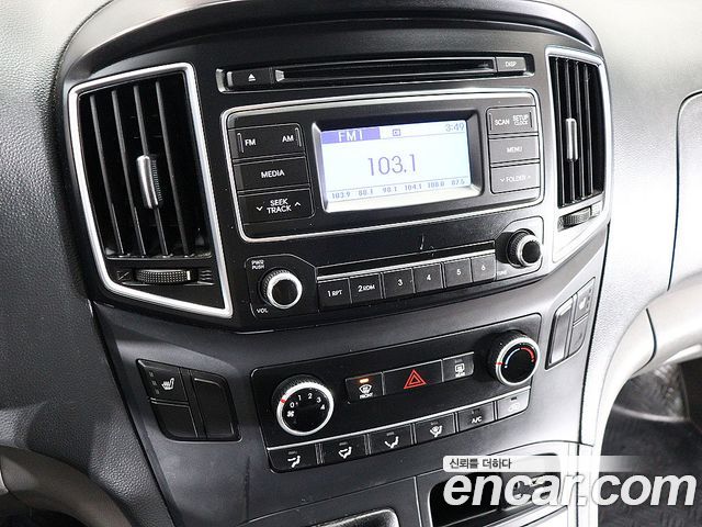 Hyundai Starex 2017 — photo 8