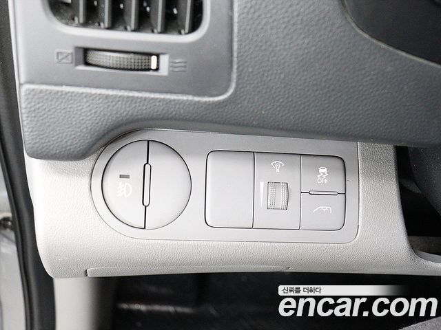 Hyundai Starex 2017 — photo 12