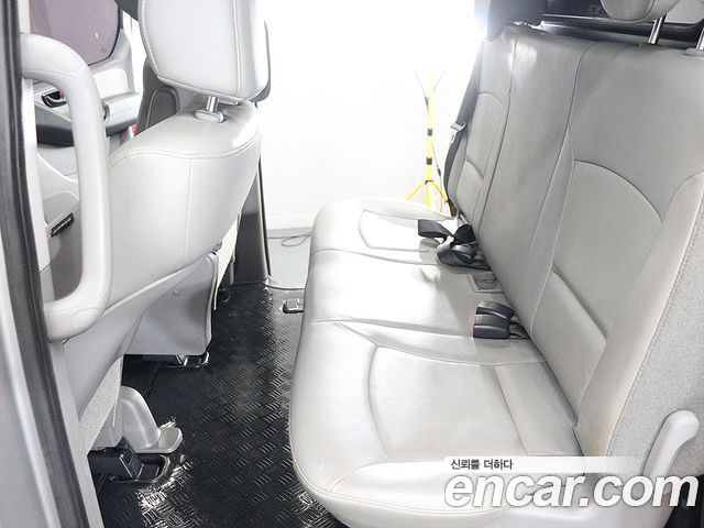 Hyundai Starex 2017 — photo 17