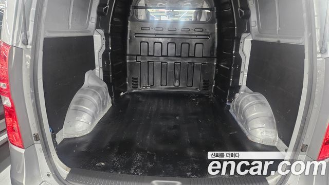 Hyundai Starex 2017 — photo 20