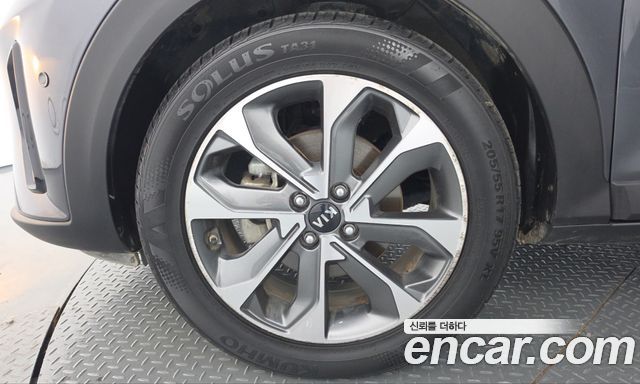 Kia Stonic 2018 — photo 5