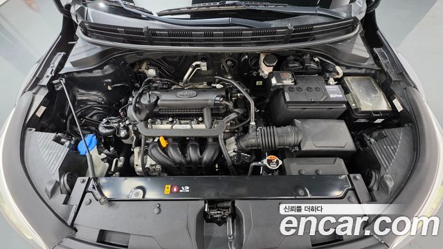 Kia Stonic 2018 — photo 6