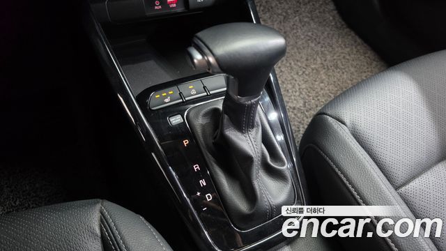 Kia Stonic 2018 — photo 12