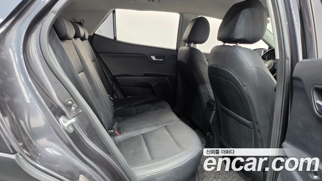 Kia Stonic 2018 — photo 17