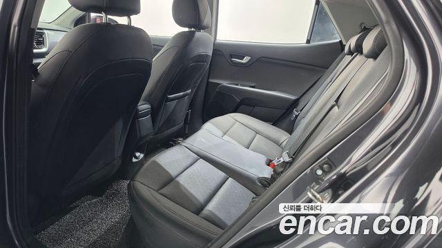 Kia Stonic 2018 — photo 24