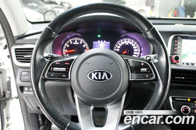 Kia K5 2020 — photo 12