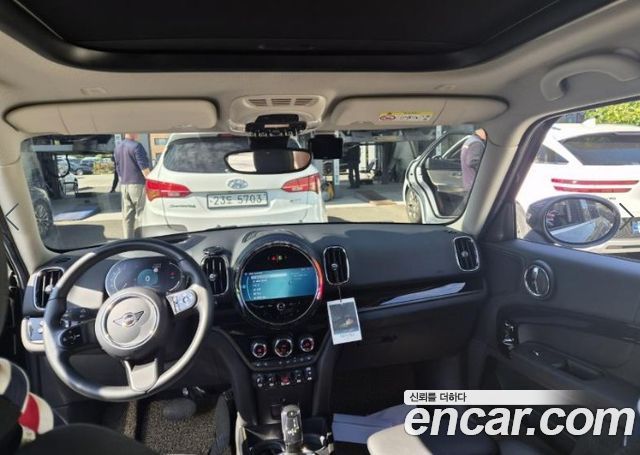 Mini Countryman 2023 — photo 9