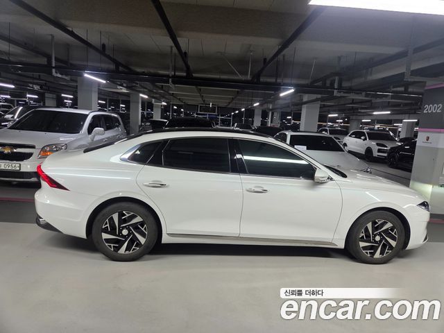 Hyundai Grandeur 2022 — photo 2