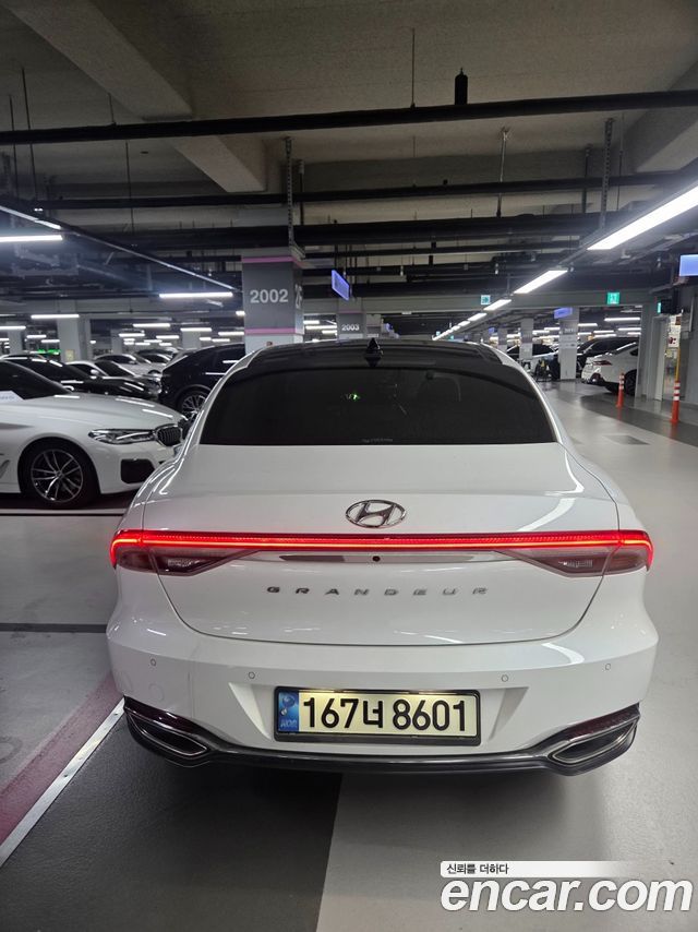 Hyundai Grandeur 2022 — photo 3