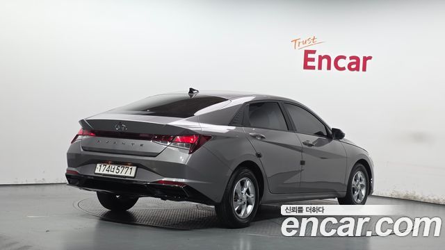 Hyundai AVANTE 2021 — photo 2
