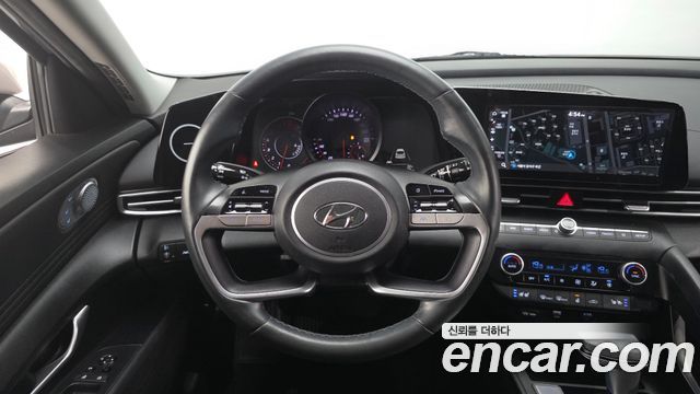 Hyundai AVANTE 2021 — photo 14
