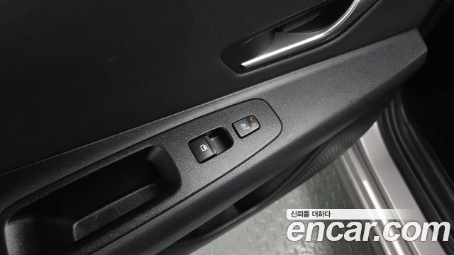 Hyundai AVANTE 2021 — photo 19