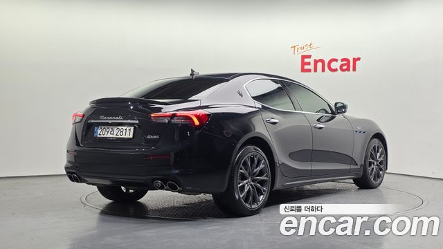 Maserati Ghibli 2021 — photo 2