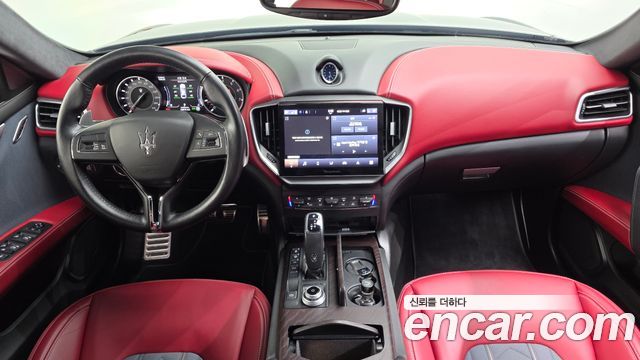 Maserati Ghibli 2021 — photo 7