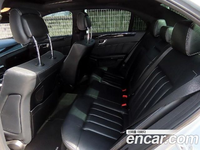 Mercedes-Benz E-Class 2015 — photo 6