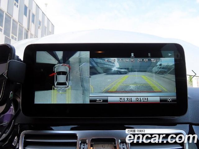 Mercedes-Benz E-Class 2015 — photo 15