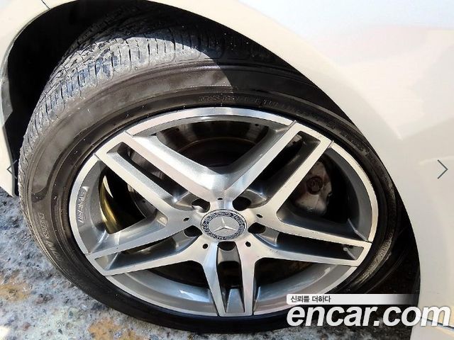 Mercedes-Benz E-Class 2015 — photo 20