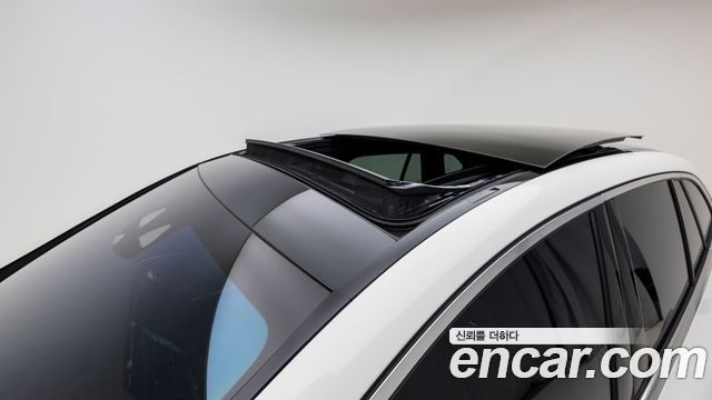 Mercedes-Benz EQE 2024 — photo 12