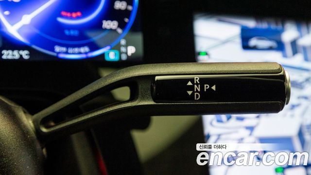 Mercedes-Benz EQE 2024 — photo 18