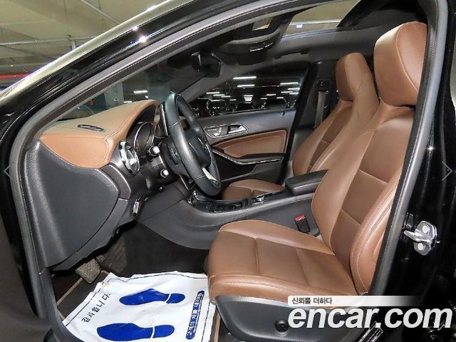 Mercedes-Benz GLA-Class 2018 — photo 6