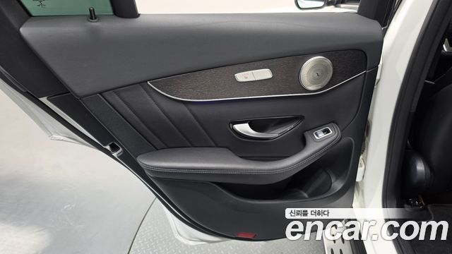 Mercedes-Benz GLC-Class 2021 — photo 15