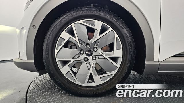 Genesis GV60 2022 — photo 5