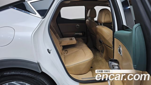 Genesis GV60 2022 — photo 17
