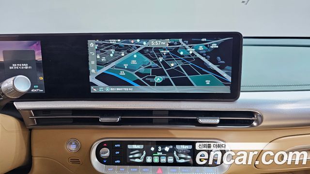 Genesis GV60 2022 — photo 18