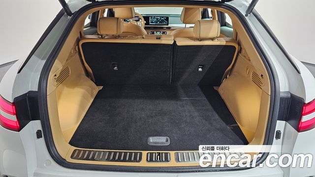 Genesis GV60 2022 — photo 24