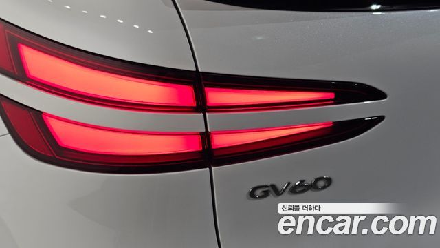 Genesis GV60 2022 — photo 9