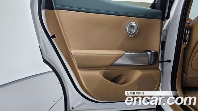 Genesis GV60 2022 — photo 15