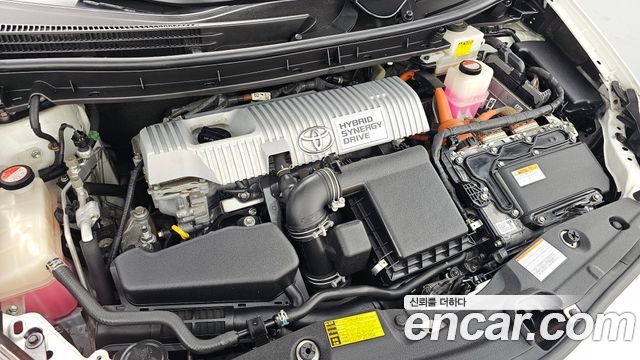 Toyota Prius 2015 — photo 6