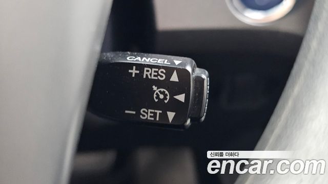 Toyota Prius 2015 — photo 19